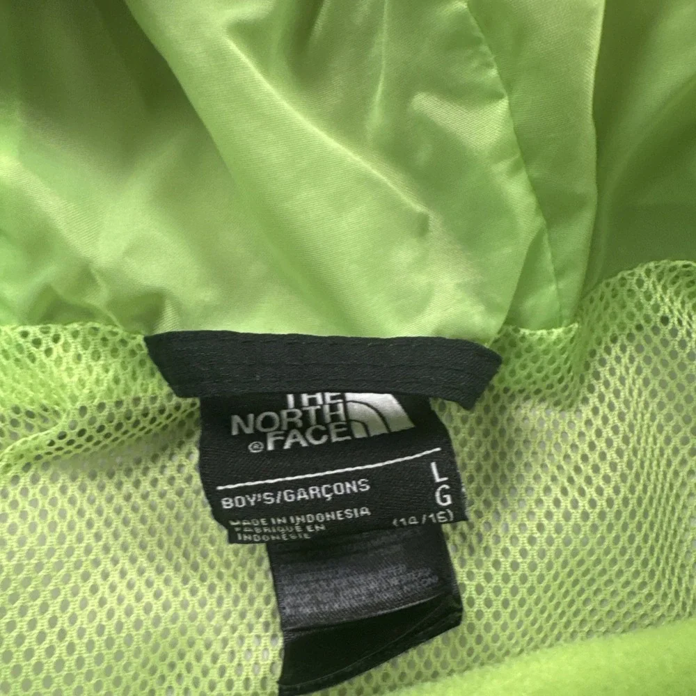The North Face Boy's  Jacket Waterproof HyVent Sz Large